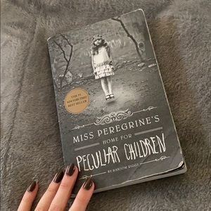 Miss Peregrine’s home for Peculiar Children Book